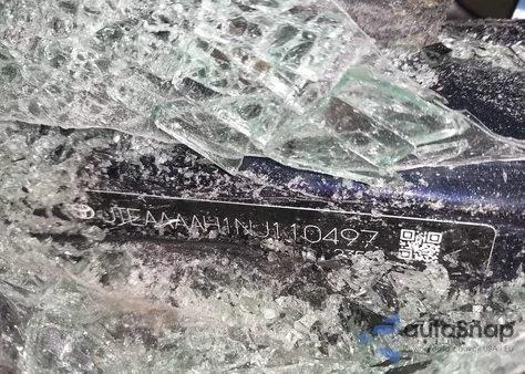 2022 Toyota Venza Xle из США, поврежденный, VIN JTEAAAAH1NJ110497